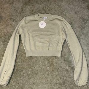 Cropped sweater, never worn!